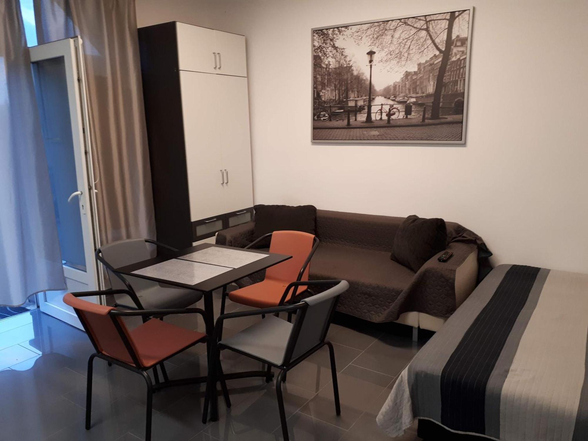 Kertvárosi Apartman Tiszaújváros Exterior foto