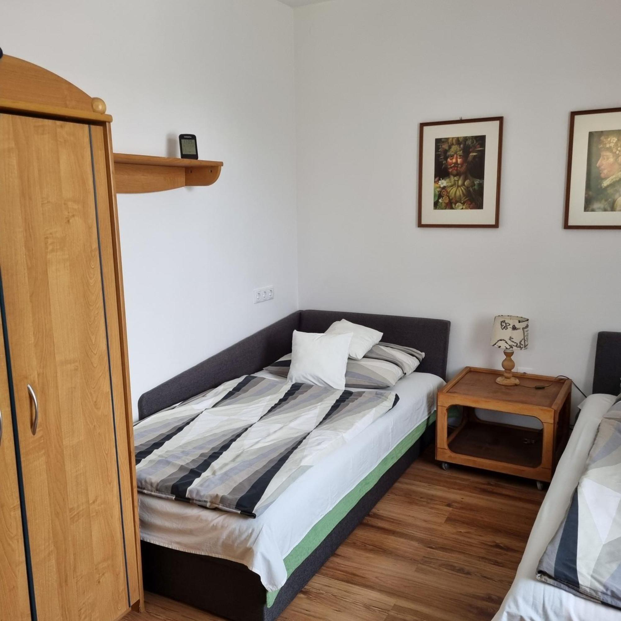 Kertvárosi Apartman Tiszaújváros Exterior foto