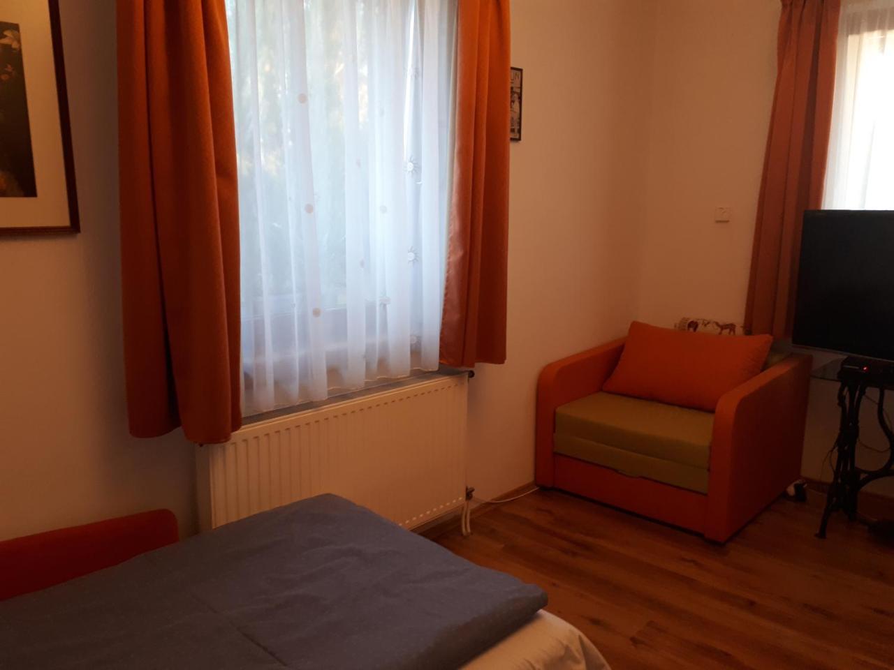 Kertvárosi Apartman Tiszaújváros Exterior foto